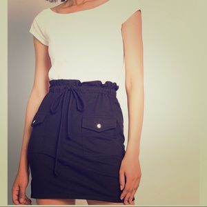 SOLD! NWOT black high waisted casual skirt